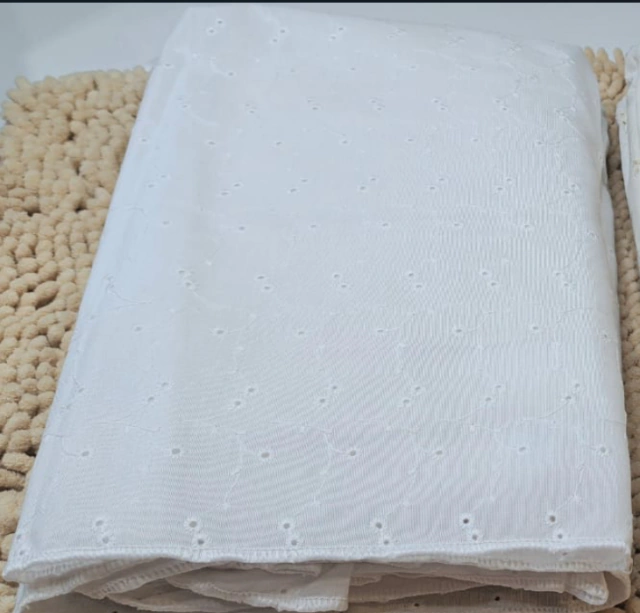 CUBRE SOMMIER BRODERIE 2 1/2 PLAZA